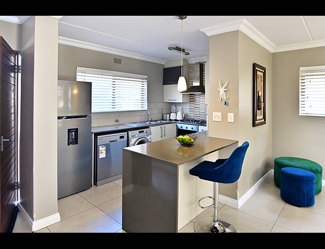 3 BEDROOM DUPLEX FOR SALE IN KYALAMI HILLS